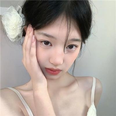 厌世三寡妇